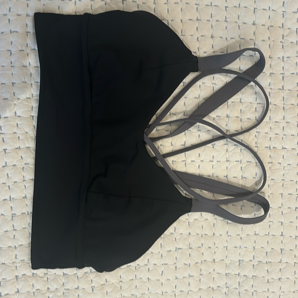 Lululemon pushing limits bra